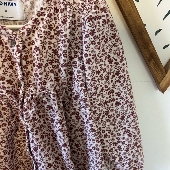•Old Navy Maroon Flowered Dress• - Picture 2 of 3